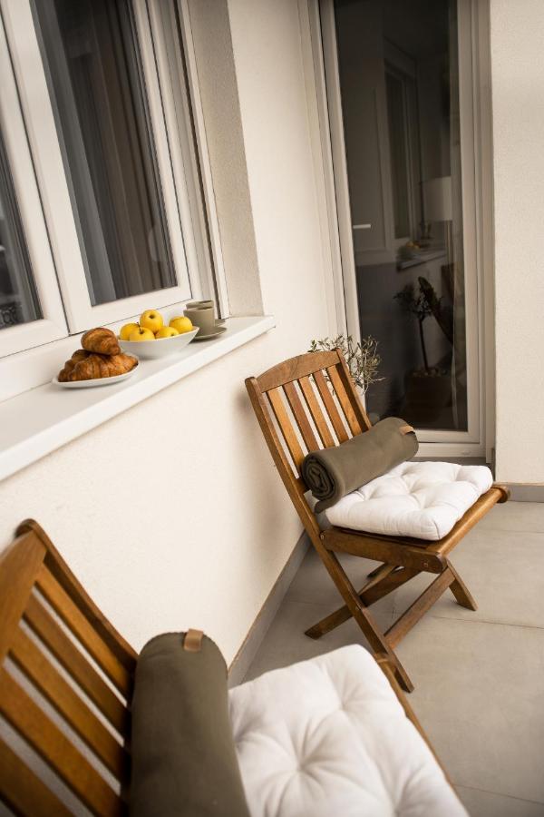Room21 Free Garage Novi Sad Exterior photo